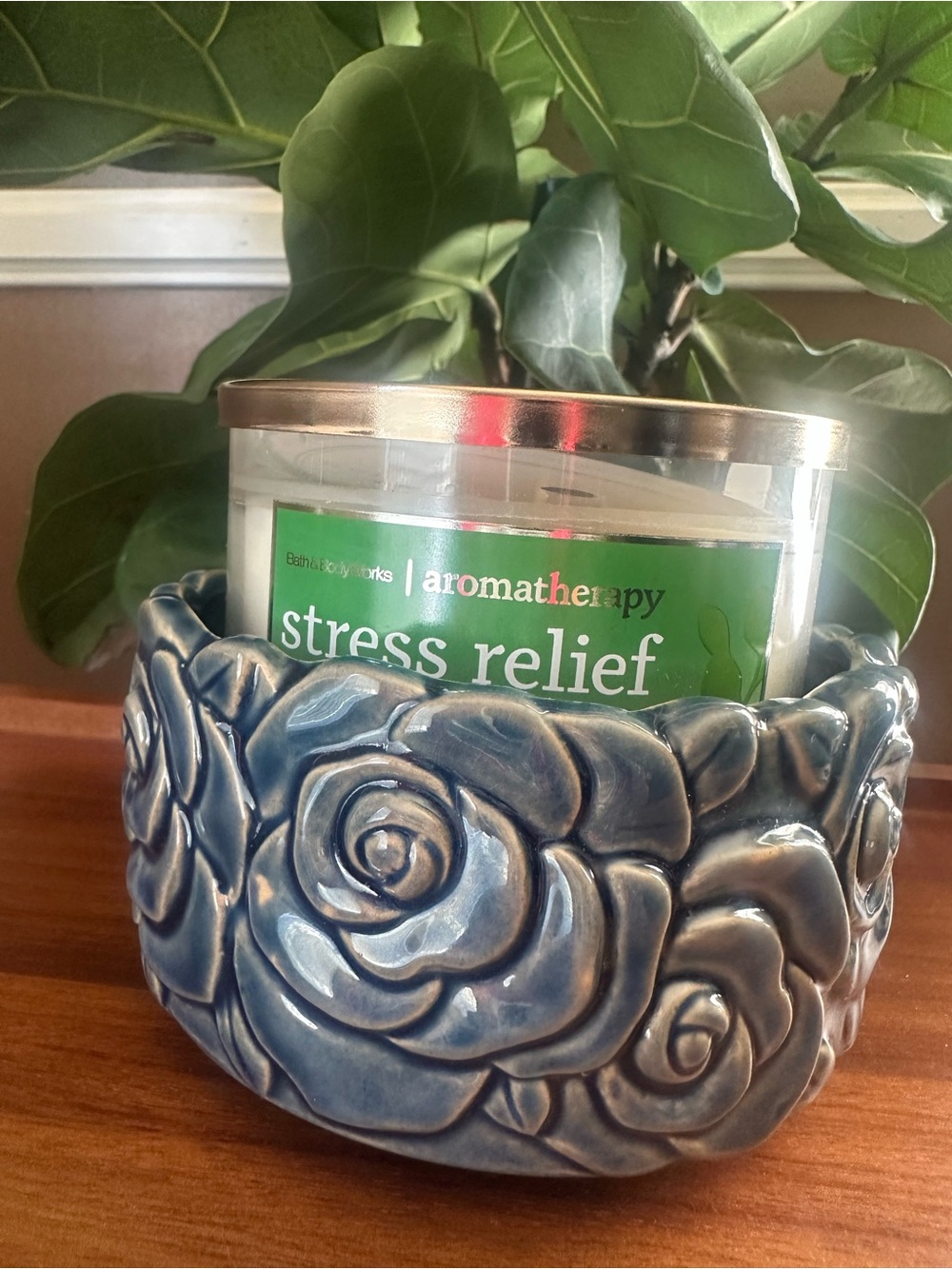 Bath & Body Works Ceramic Jar Holder Floral Blue candle 3 Wick set of 2